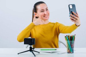 Beginner-with-a-Phone-Camera-Become-a-Professional